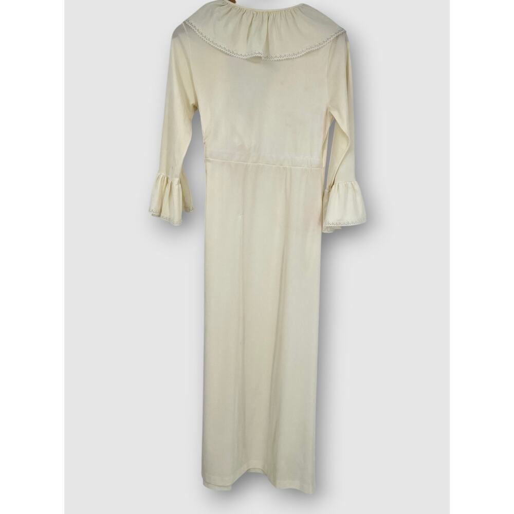 70s Vintage Ivory Ruffle Lace Trim Prairie Cottagecore Boho Wrap Maxi Robe - Picture 3 of 7